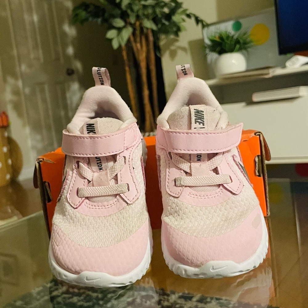 Nike Kids Pink and White Sneakers